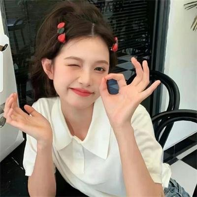 公寓里的两个女人